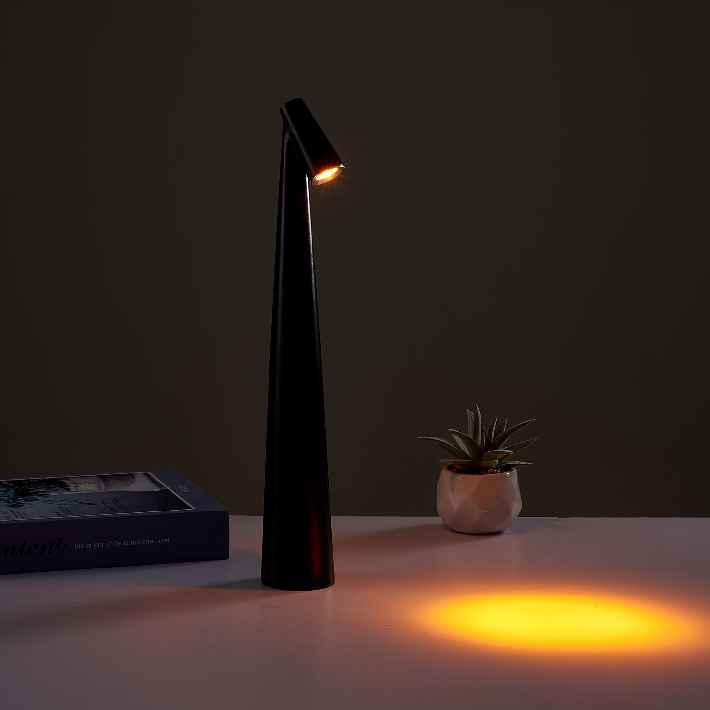 Rechargeable Table Lamps 3 Levels Brightness Battery Operated LED Desk Lamp Rechargeable Portable Touch Table Light for Restaurant/Bedroom/Bedside/Bar/Outdoor/Party