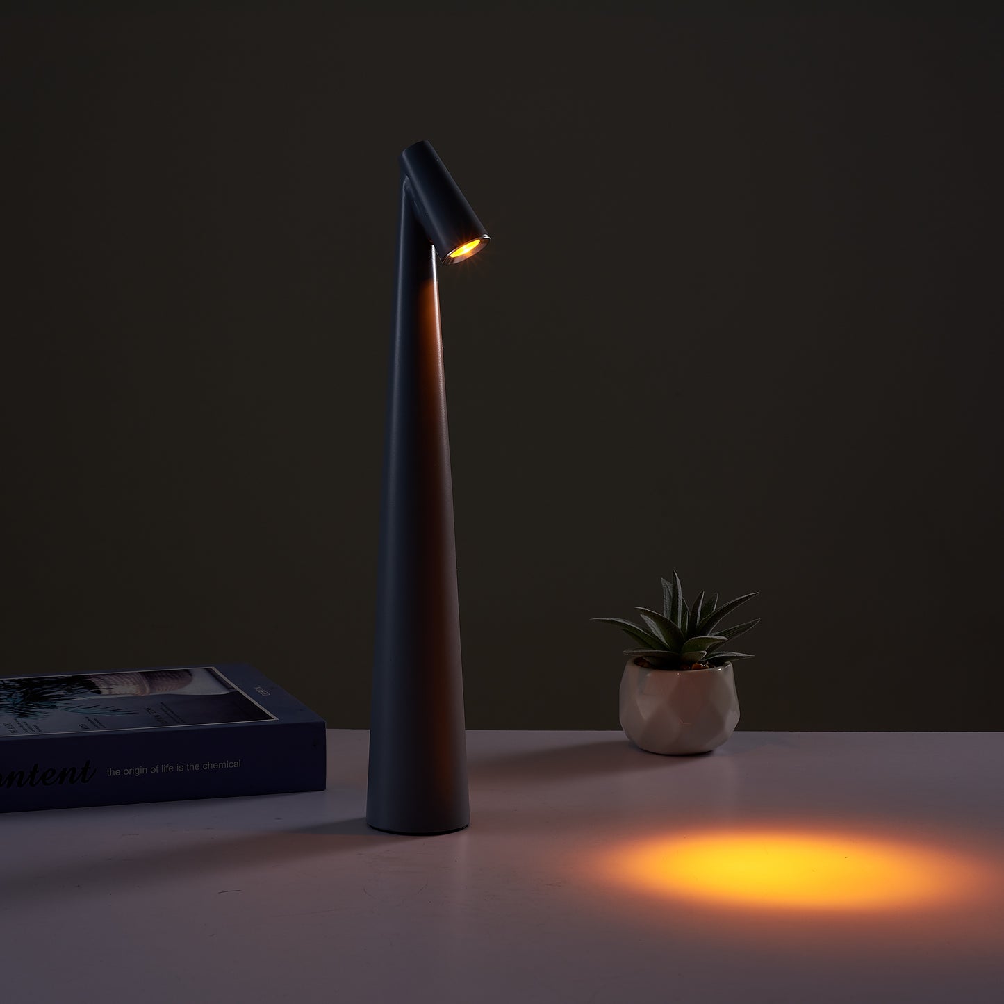 Rechargeable Table Lamps 3 Levels Brightness Battery Operated LED Desk Lamp Rechargeable Portable Touch Table Light for Restaurant/Bedroom/Bedside/Bar/Outdoor/Party